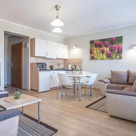 Planeta 200 Apartment *
