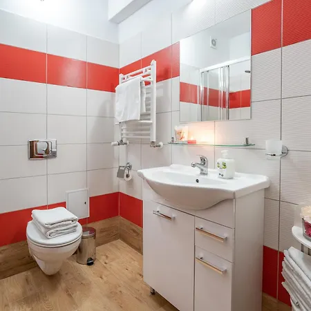 Apartman Planeta 200 *