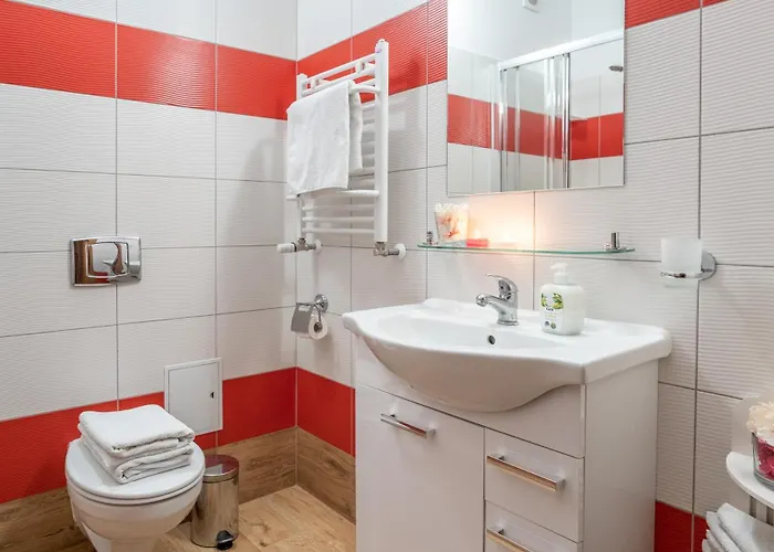 Apartment Planeta 200 *