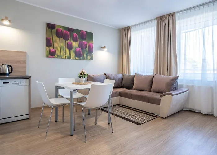 Apartment Planeta 200 *